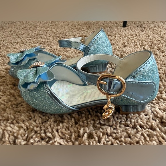 Toddler Girls Blue Glitter Dress Shoes | Bow & Pearl Detail | Size 8 - Picture 2 of 6